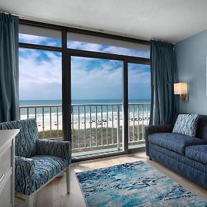 One-Bedroom Apartment Oceanfront